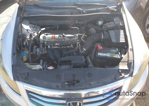 2011 Honda Accord 2.4 Se из США, поврежденный, VIN 1HGCP2F68BA112494